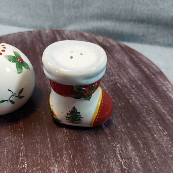 Spode Christmas Tree Figural Salt & Pepper Shakers 2.5" Ceramic Collectible Set - Picture 11 of 15
